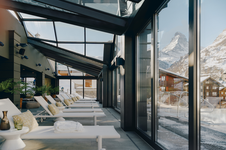 The Beausite Hotel offers spa and wellness area with a breathtaking view of the Matterhorn.